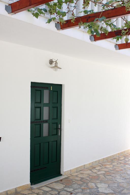 Apartments Vila Oksana Мимице Номер фото