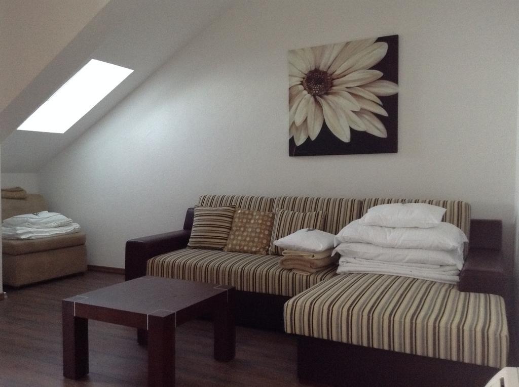 Apartments Vila Oksana Мимице Экстерьер фото