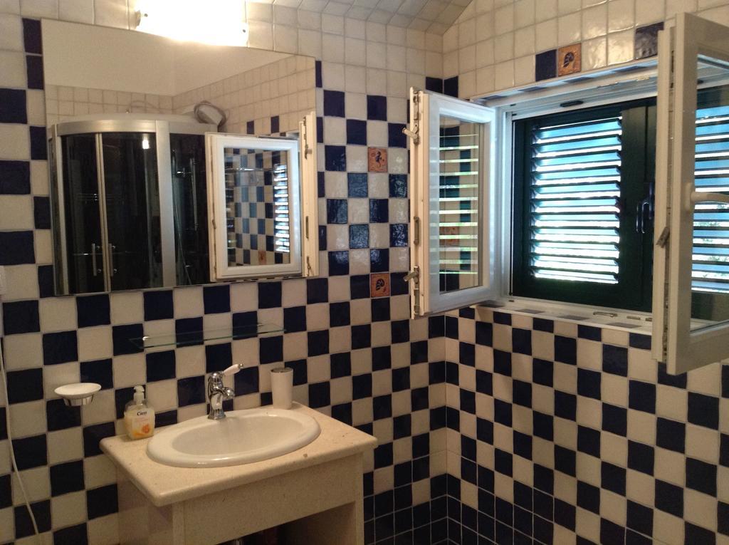 Apartments Vila Oksana Мимице Экстерьер фото
